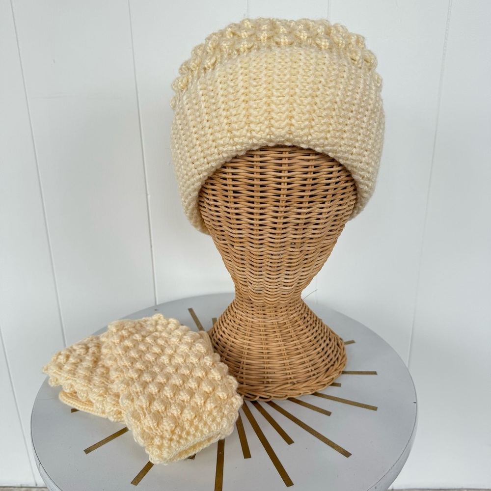 Vintage Popcorn Knit Toque & Mittens Set